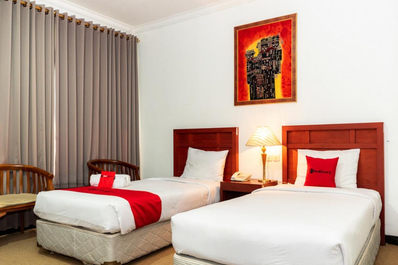 Reddoorz Plus Syariah Near Java Supermall Semarang 2 Extérieur photo