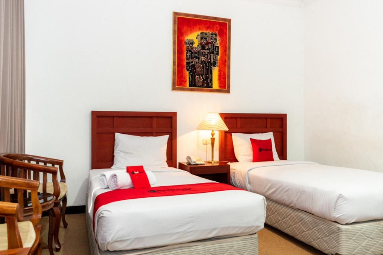 Reddoorz Plus Syariah Near Java Supermall Semarang 2 Extérieur photo